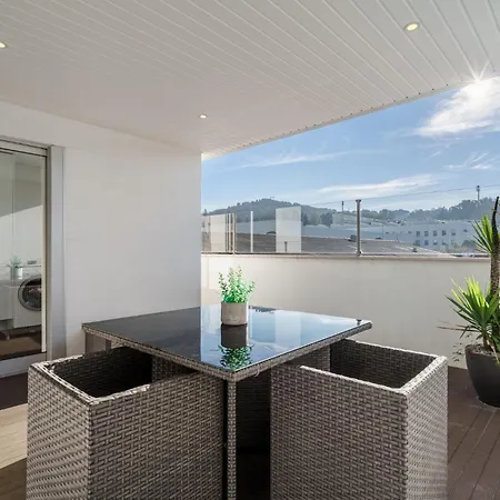 Fórum Terrace By Minho's Guest Apartament *